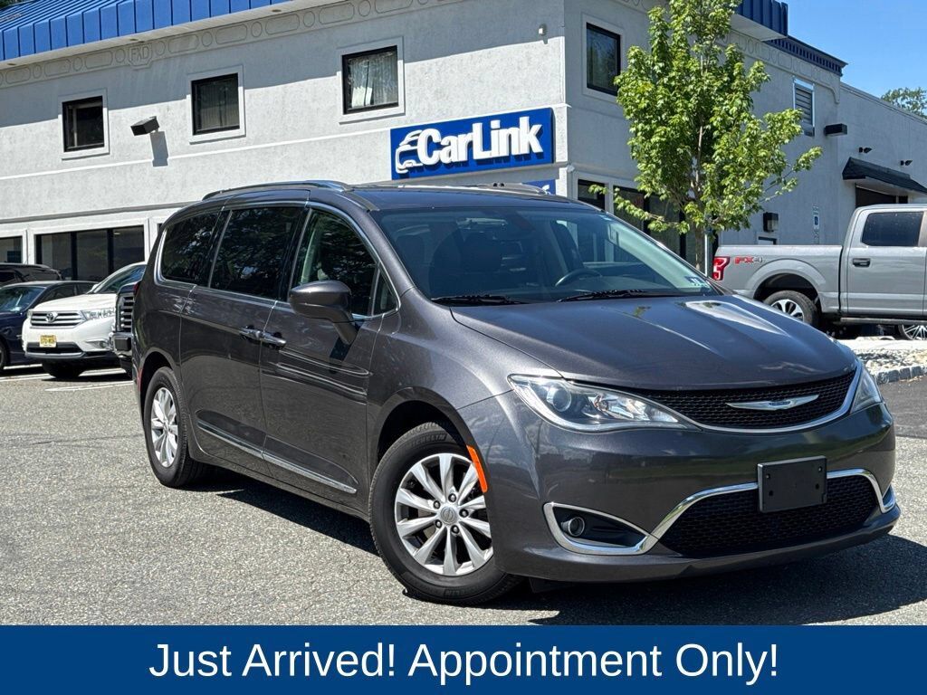 2019 CHRYSLER Pacifica
