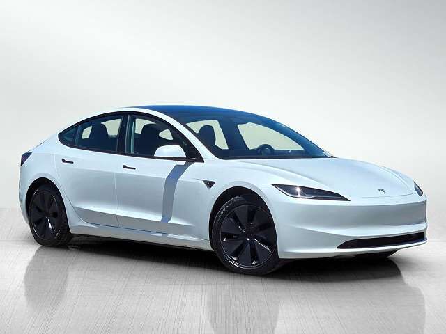 2024 TESLA Model 3