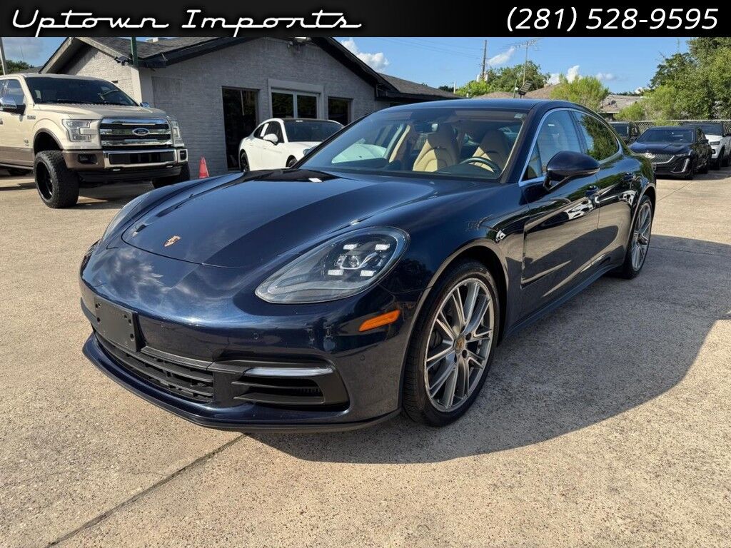 2018 PORSCHE Panamera