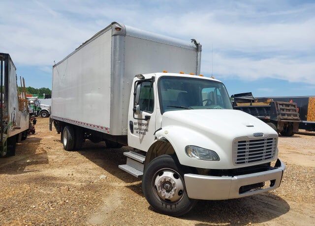 2018 FREIGHTLINER M2