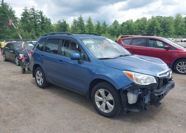 2016 SUBARU Forester