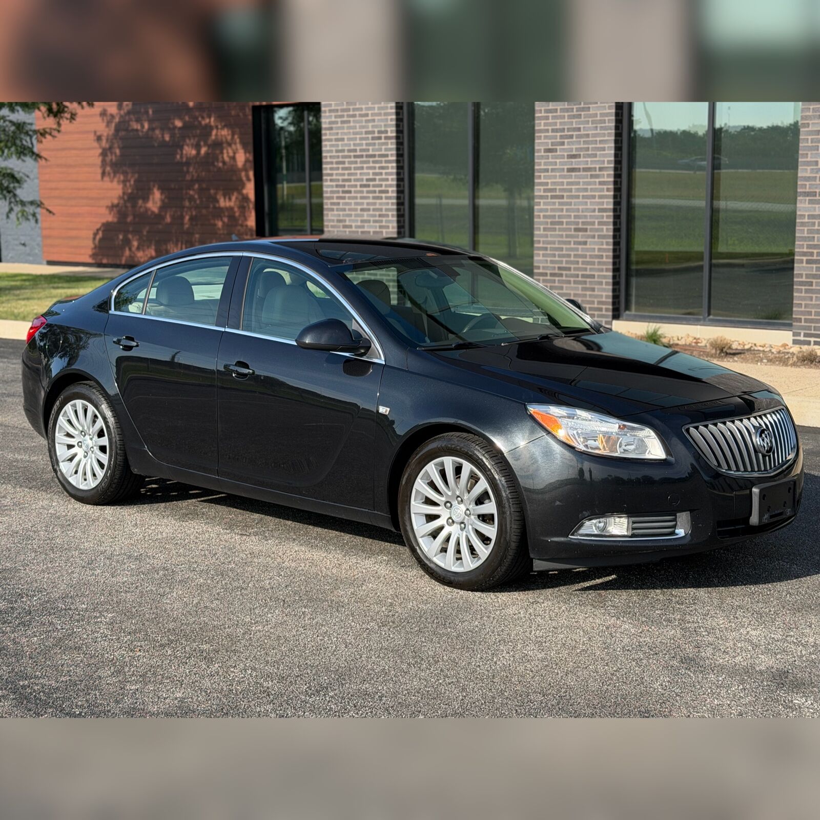 2011 BUICK Regal