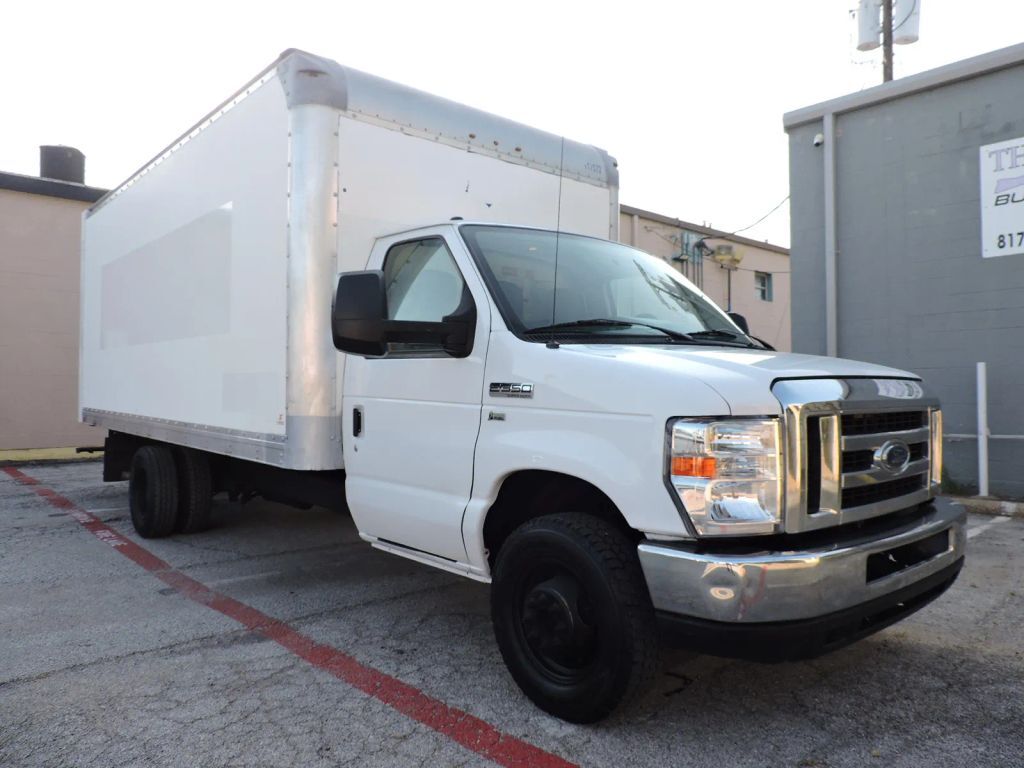 2019 FORD E-350