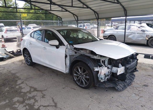2018 MAZDA Mazda3