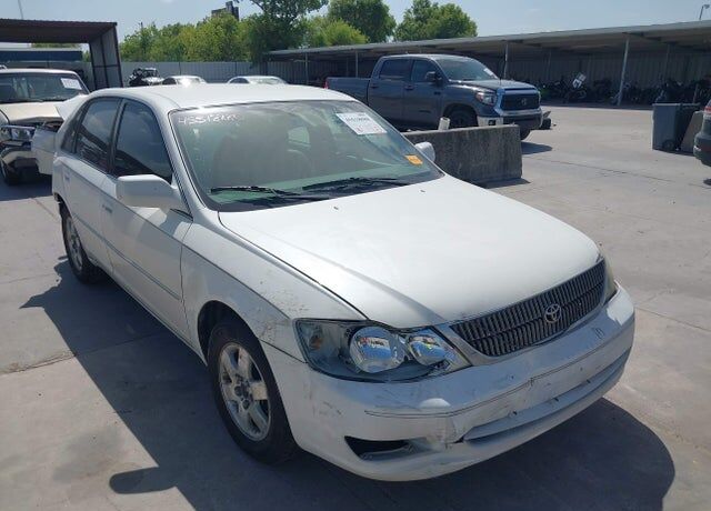 2002 TOYOTA Avalon