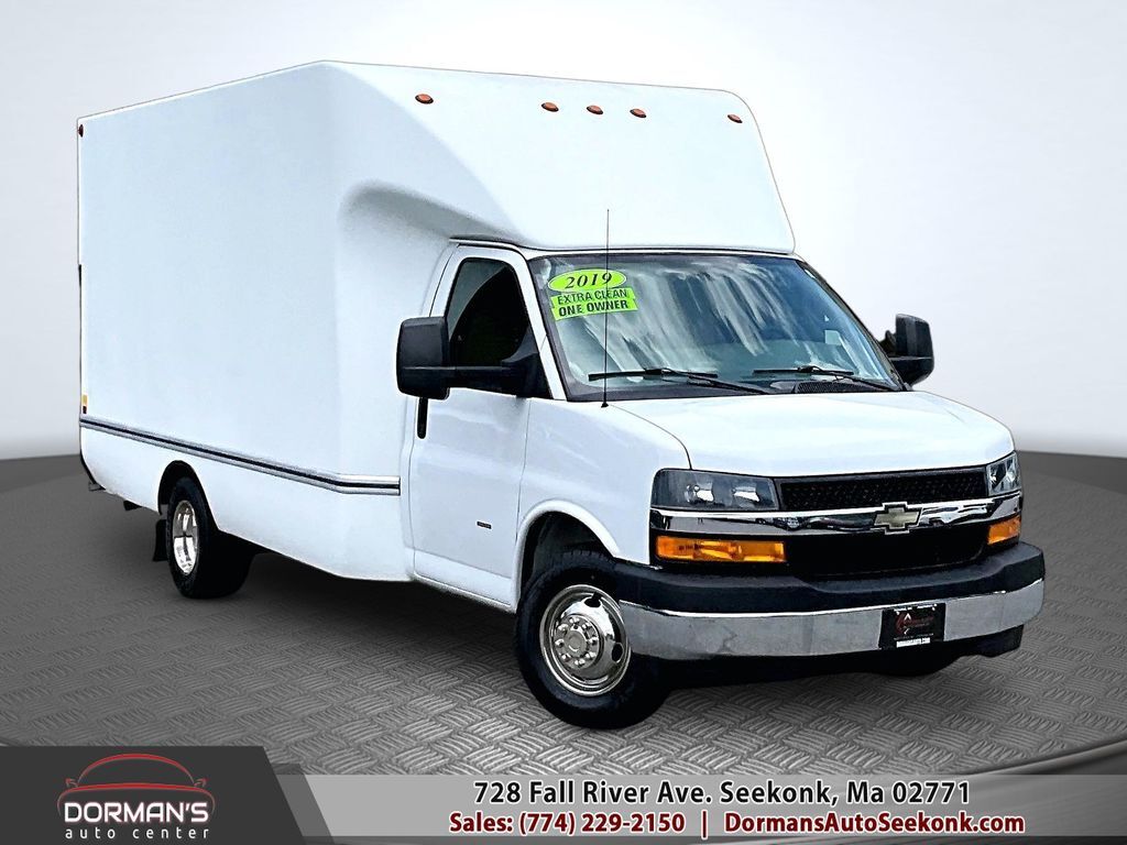 2019 CHEVROLET Express