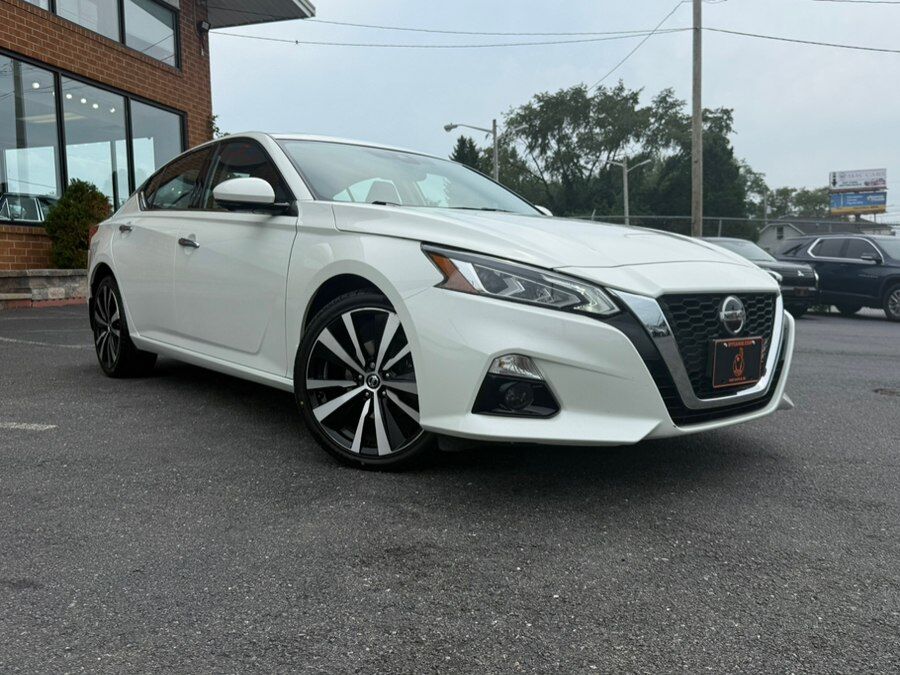 2022 NISSAN Altima