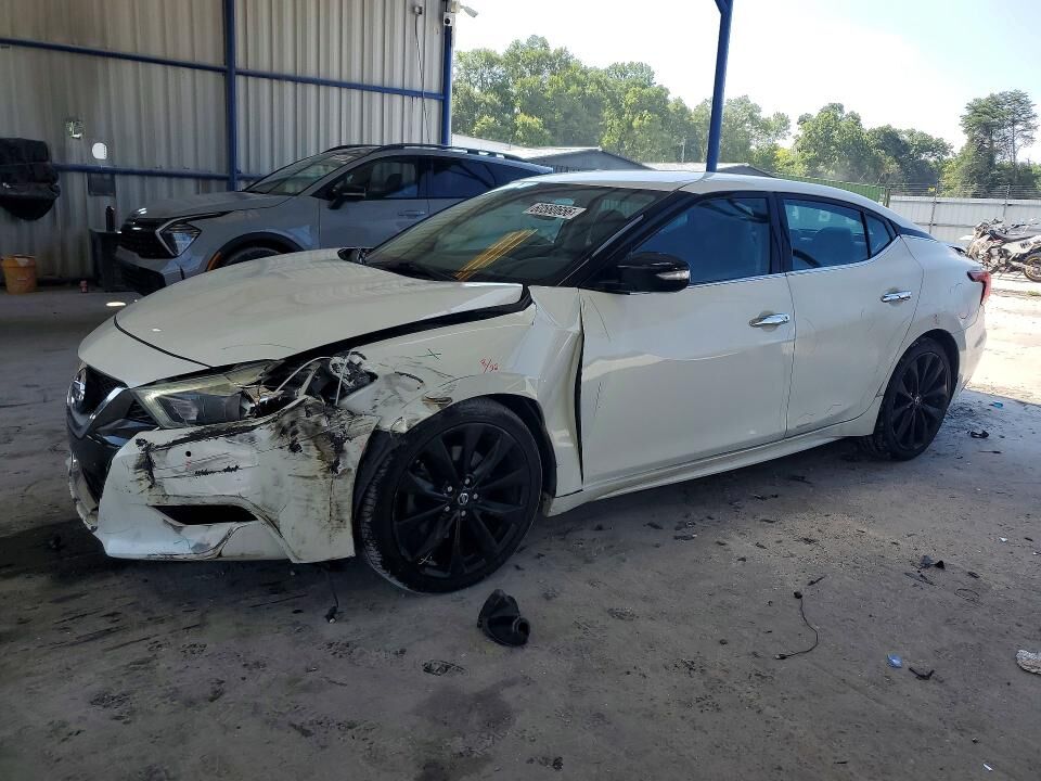 2017 NISSAN Maxima