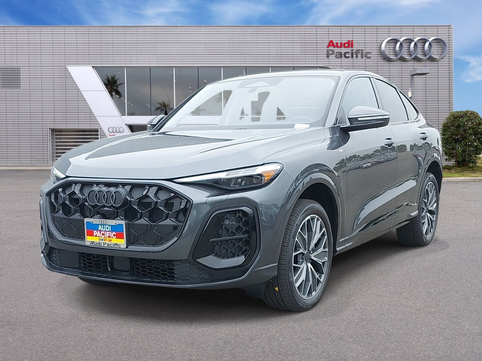 2026 AUDI SQ5