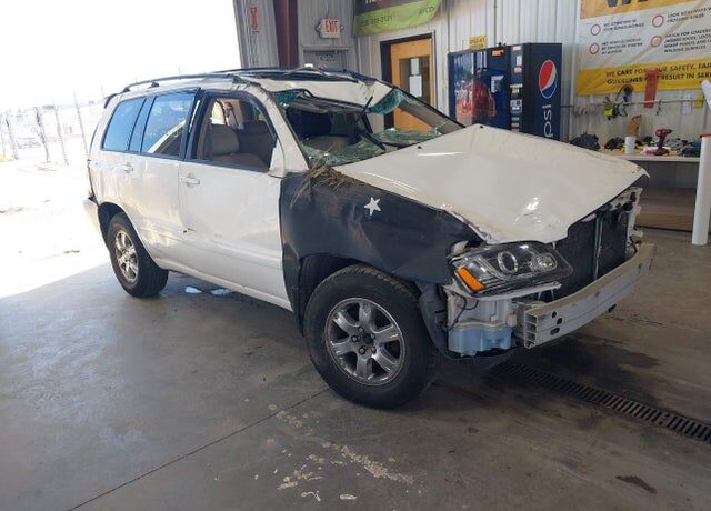 2004 TOYOTA Highlander