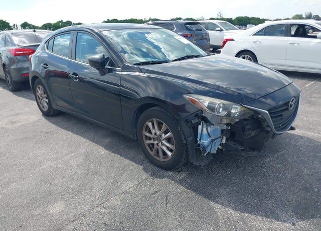 2016 MAZDA Mazda3