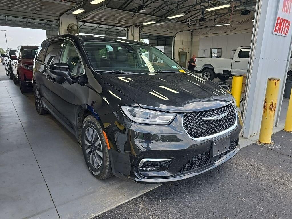 2023 CHRYSLER Pacifica