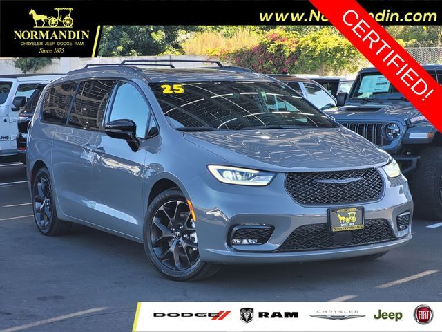 2025 CHRYSLER Pacifica