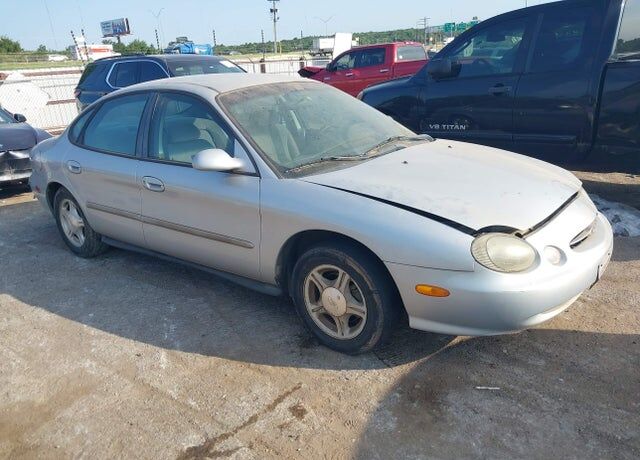 1999 FORD Taurus