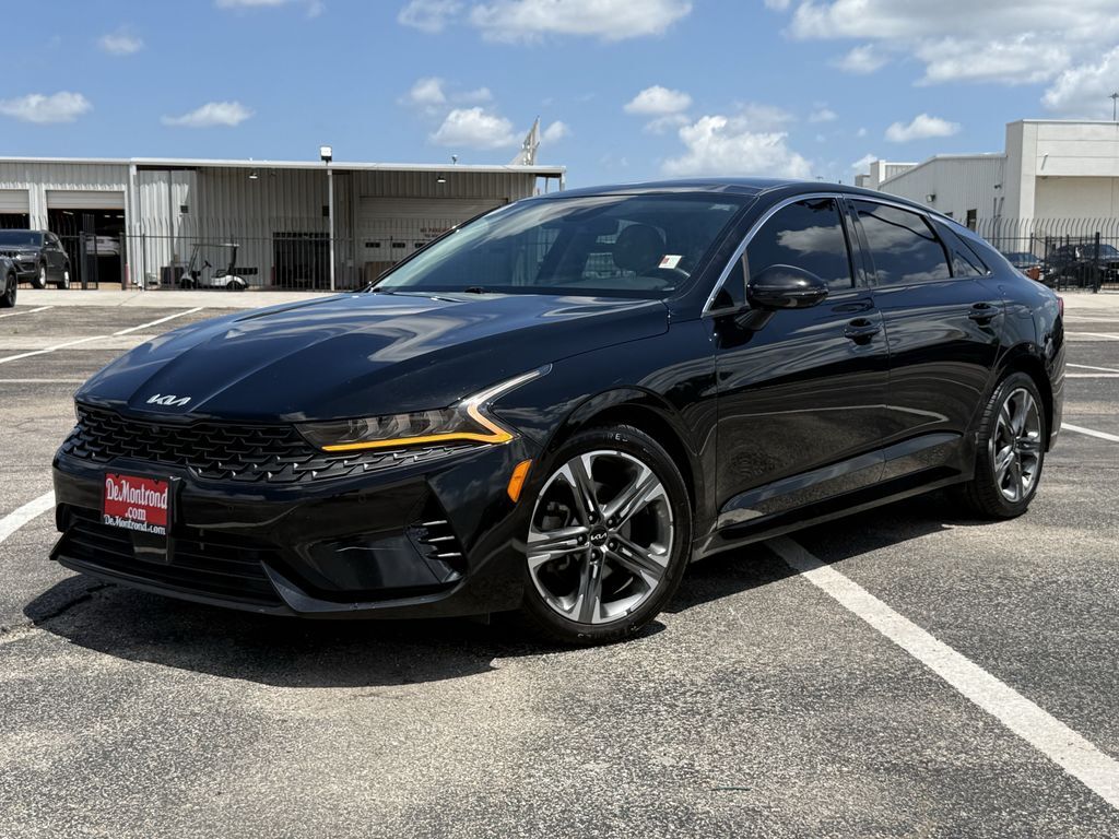 2022 KIA K5