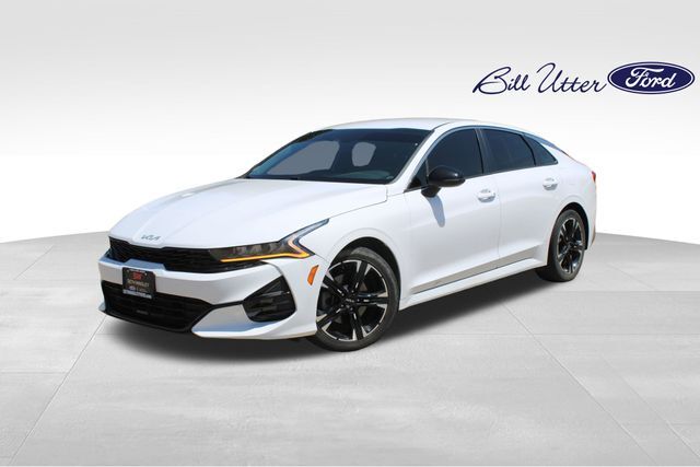 2022 KIA K5