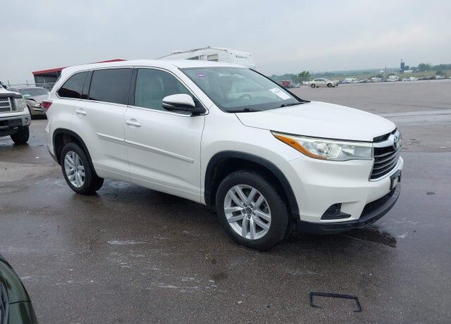 2016 TOYOTA Highlander
