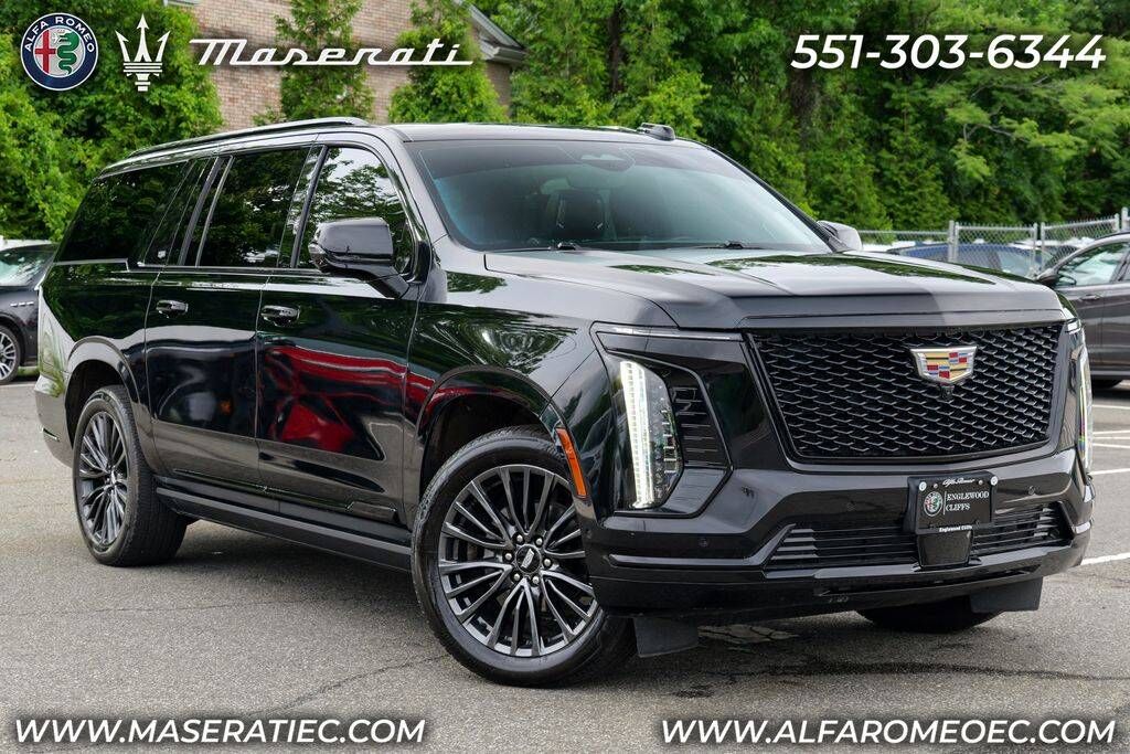 2025 CADILLAC Escalade ESV
