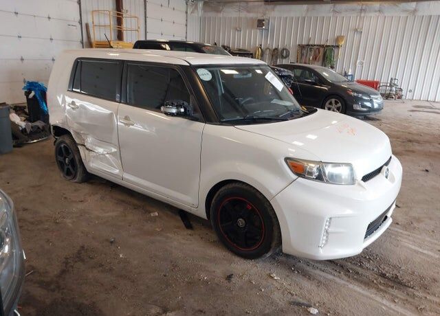 2015 TOYOTA SCION