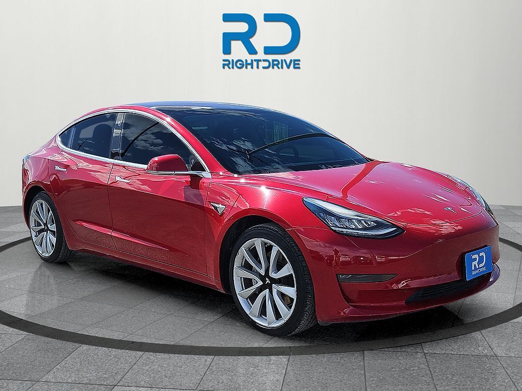 2018 TESLA Model 3
