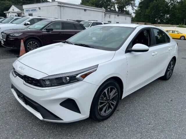 2023 KIA Forte