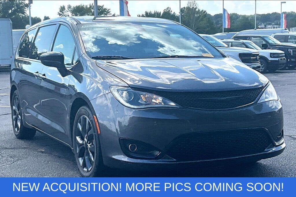 2020 CHRYSLER Pacifica