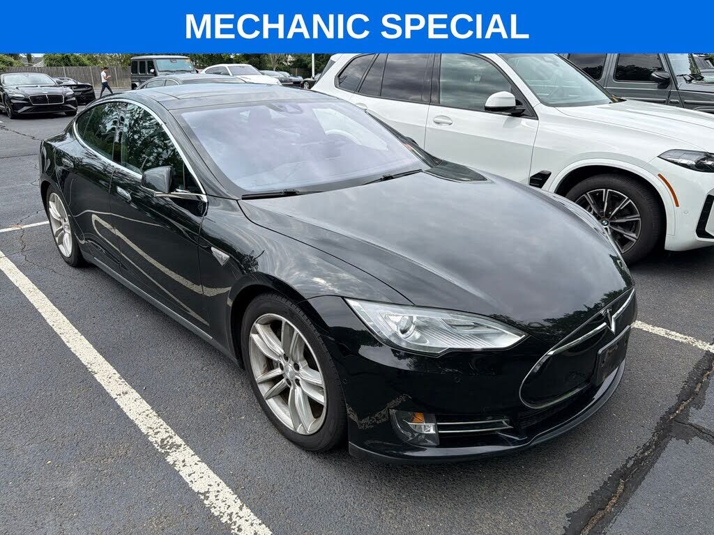 2016 TESLA Model S