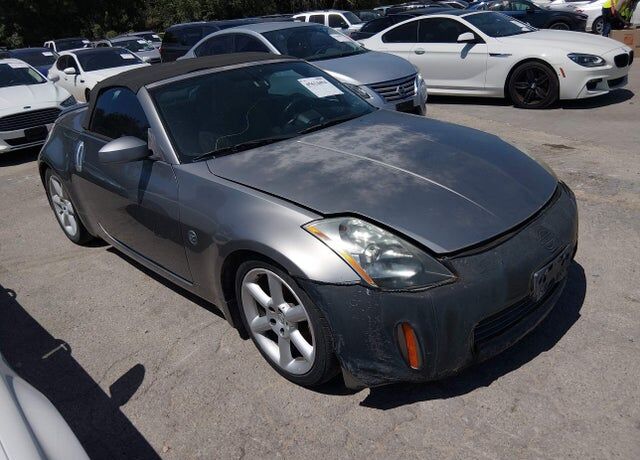 2004 NISSAN 350Z