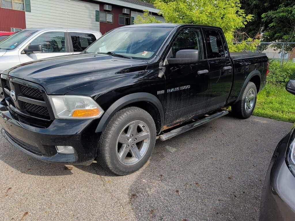 2012 DODGE Ram