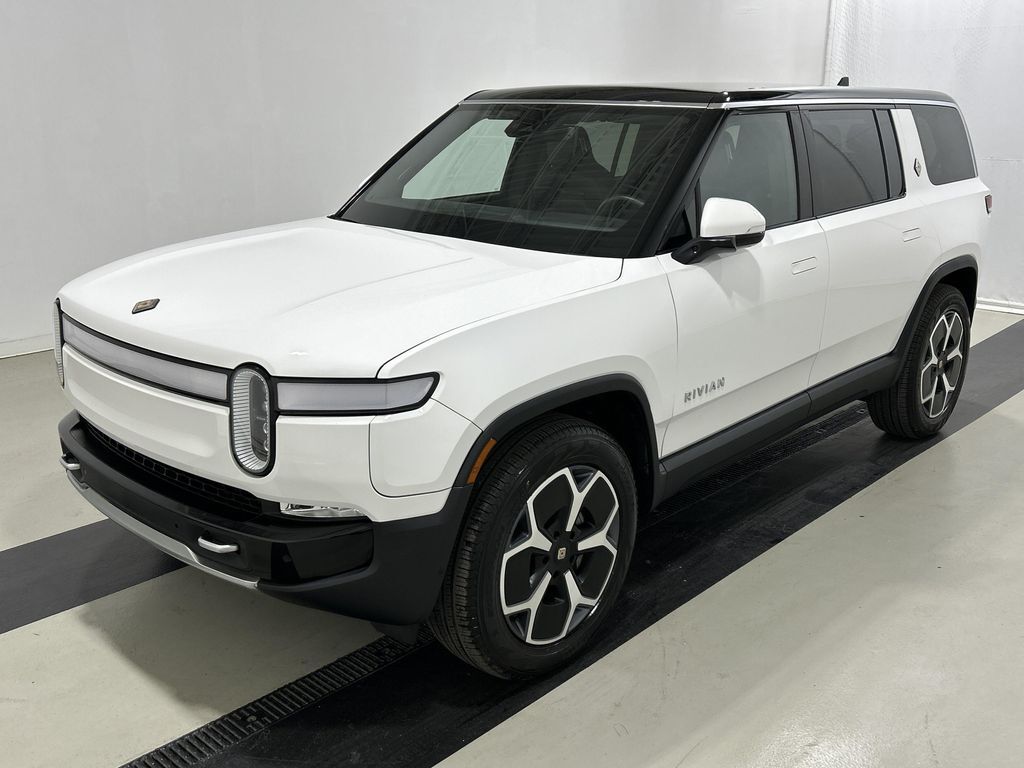 2024 RIVIAN R1S