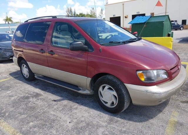 2000 TOYOTA Sienna