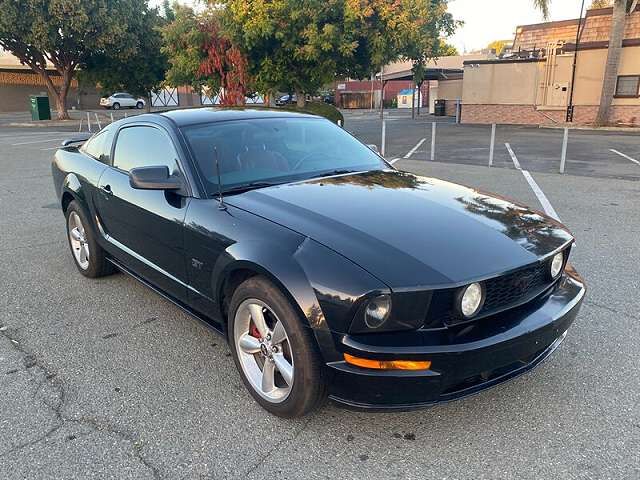 2005 FORD Mustang