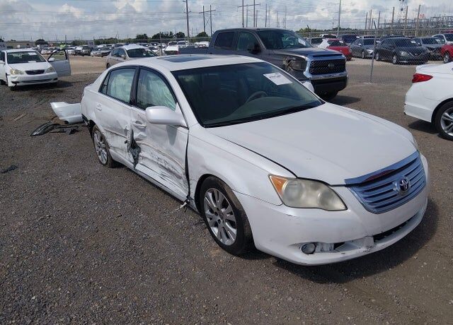 2008 TOYOTA Avalon