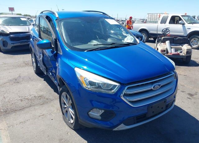 2017 FORD Escape