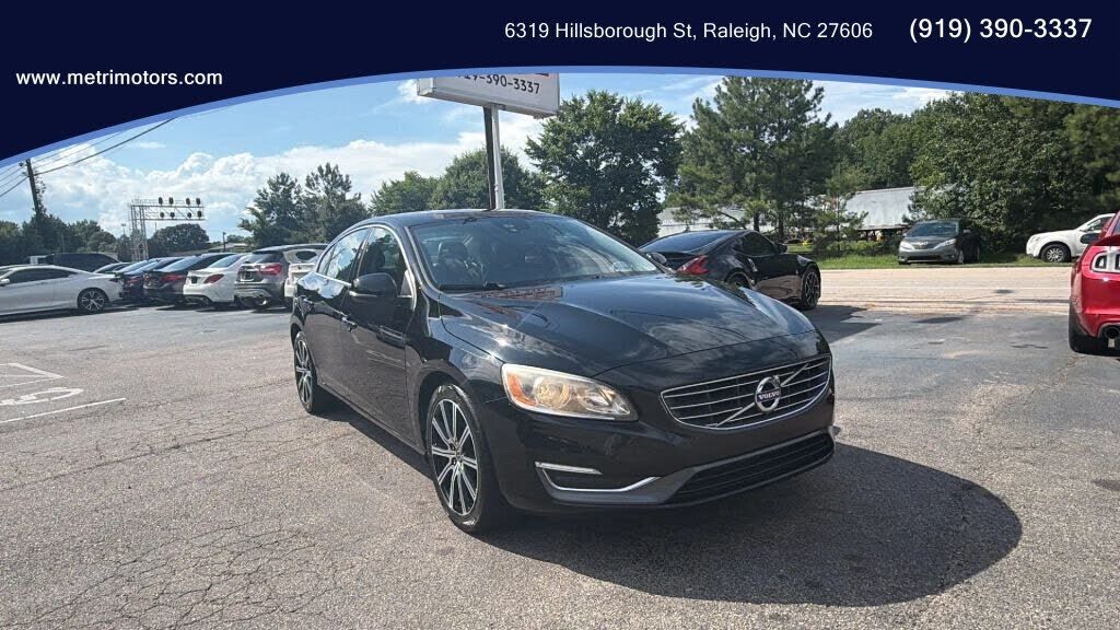 2017 VOLVO S60