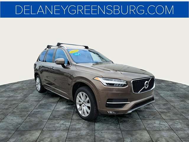 2017 VOLVO XC90