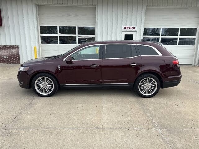 2017 LINCOLN MKT