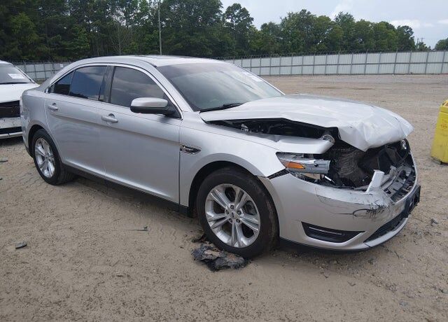2013 FORD Taurus