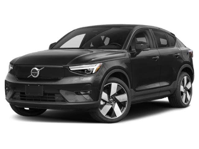 2023 VOLVO C40