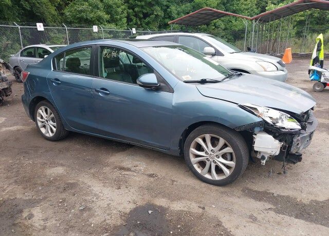 2010 MAZDA Mazda3