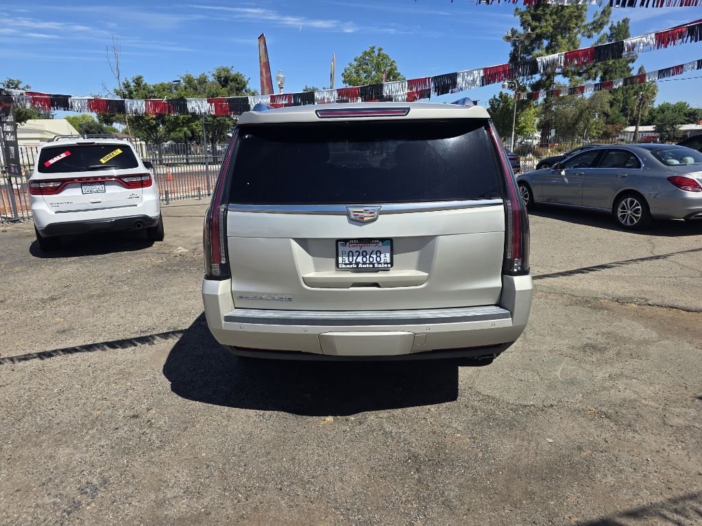 2017 CADILLAC Escalade