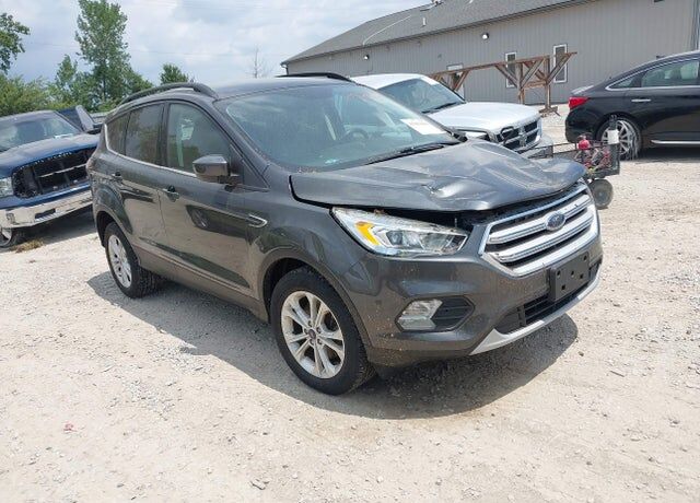 2018 FORD Escape