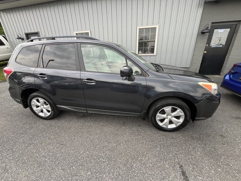 2015 SUBARU Forester