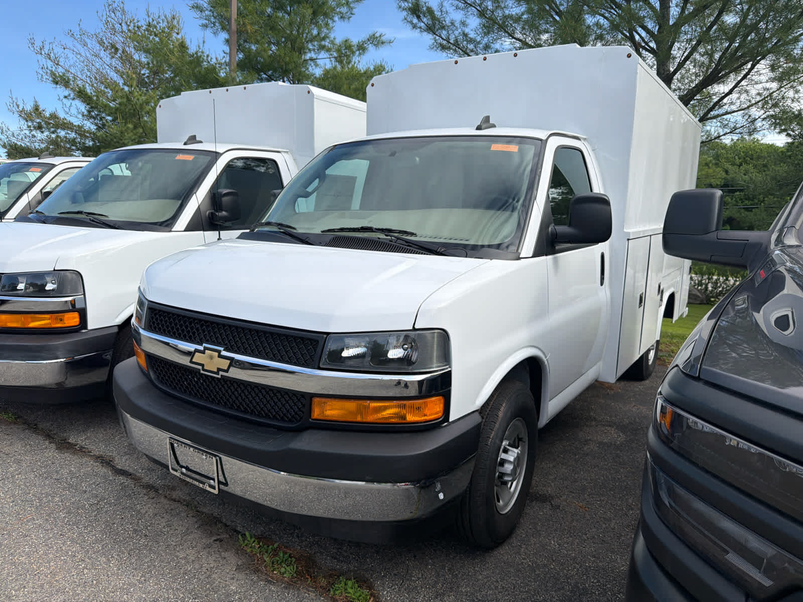 2023 CHEVROLET Express