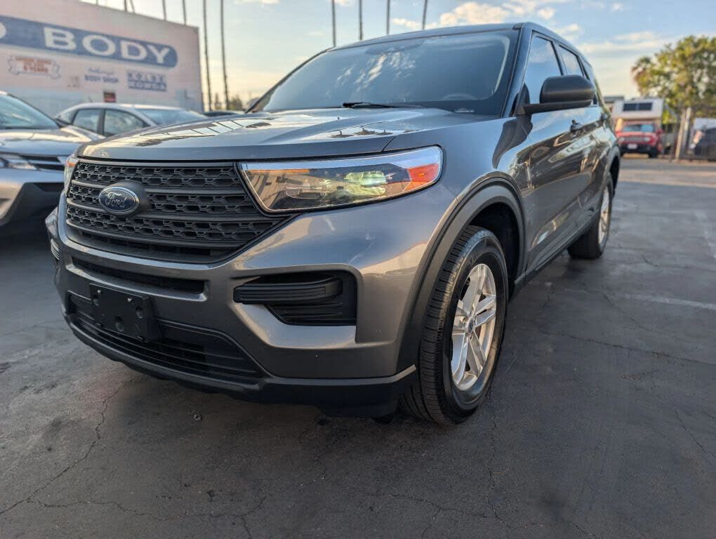 2023 FORD Explorer