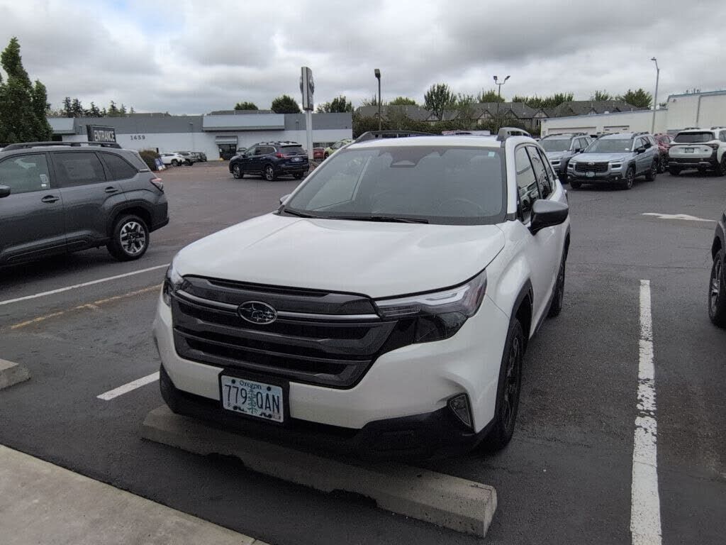 2025 SUBARU Forester