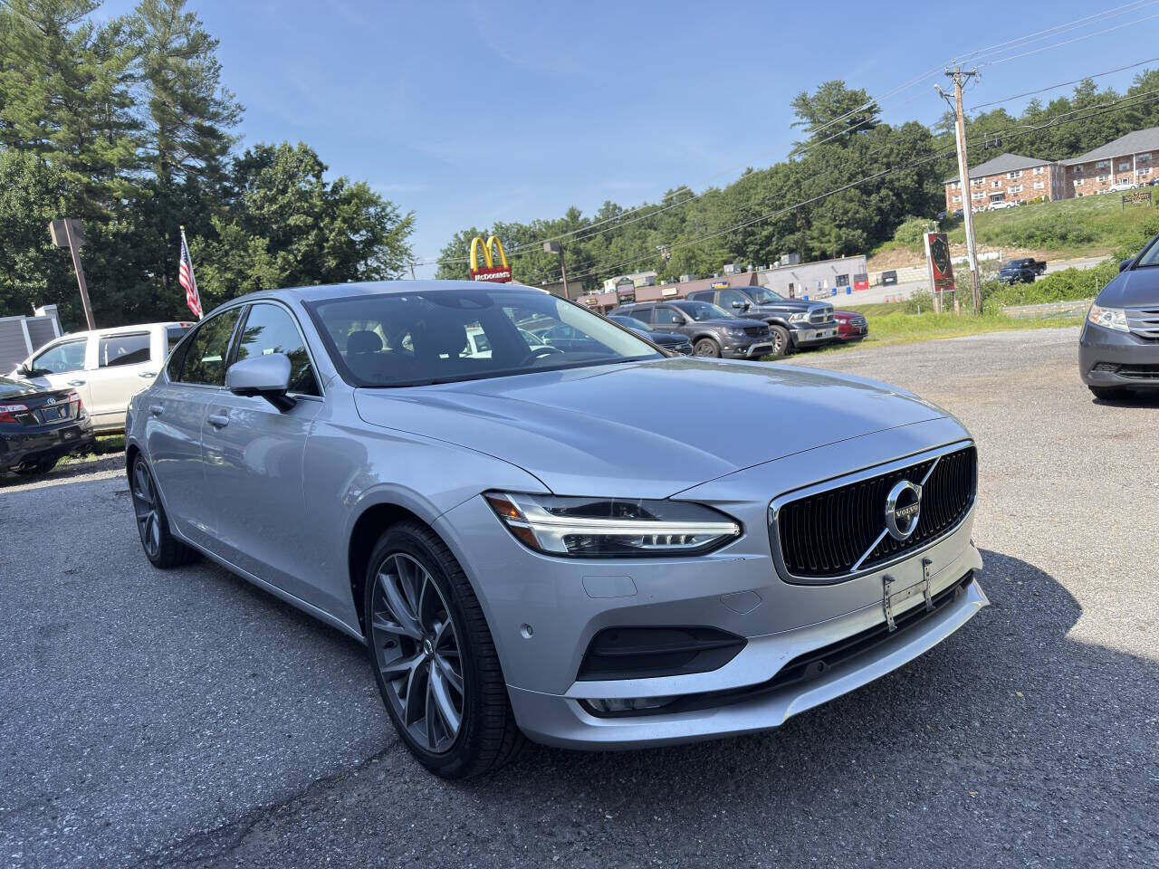 2018 VOLVO S90