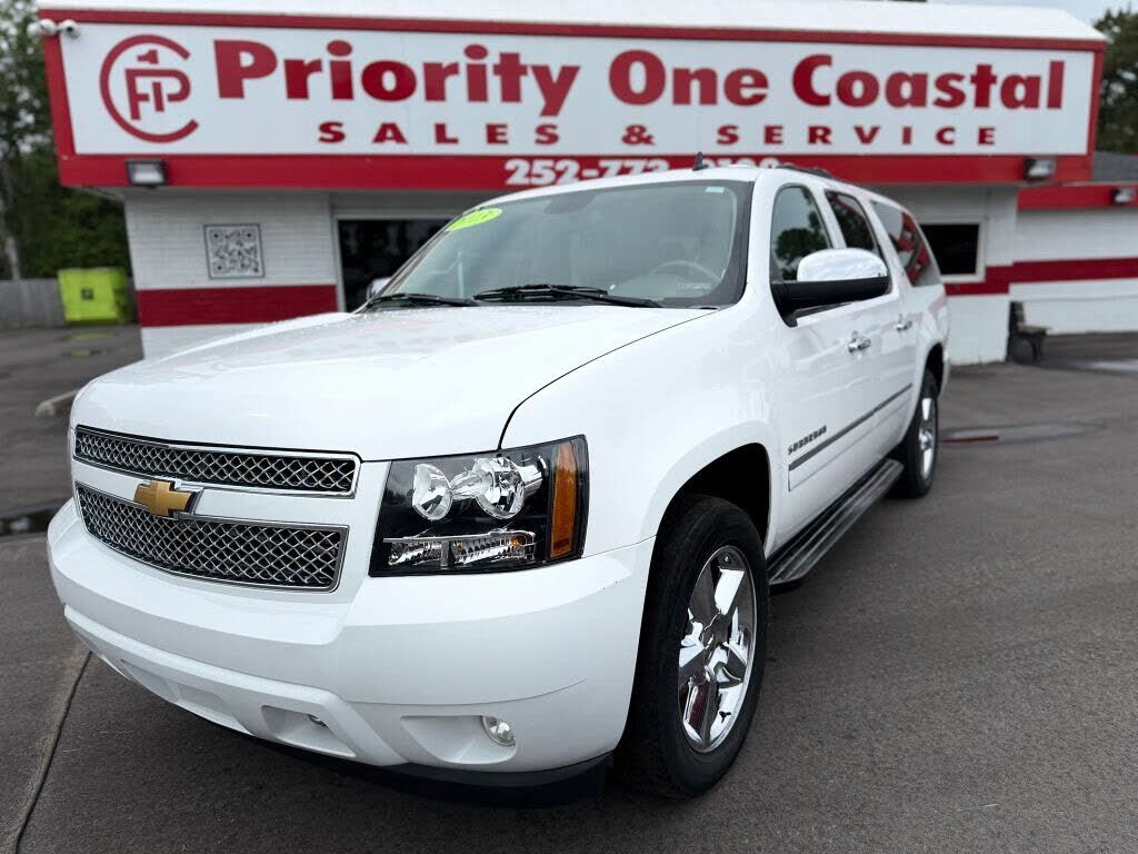 2013 CHEVROLET Suburban