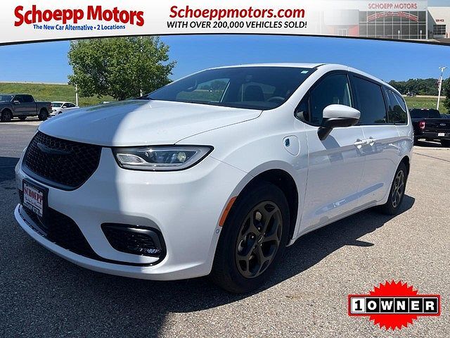 2023 CHRYSLER Pacifica