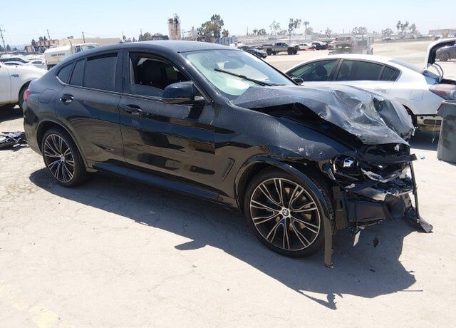 2022 BMW X4